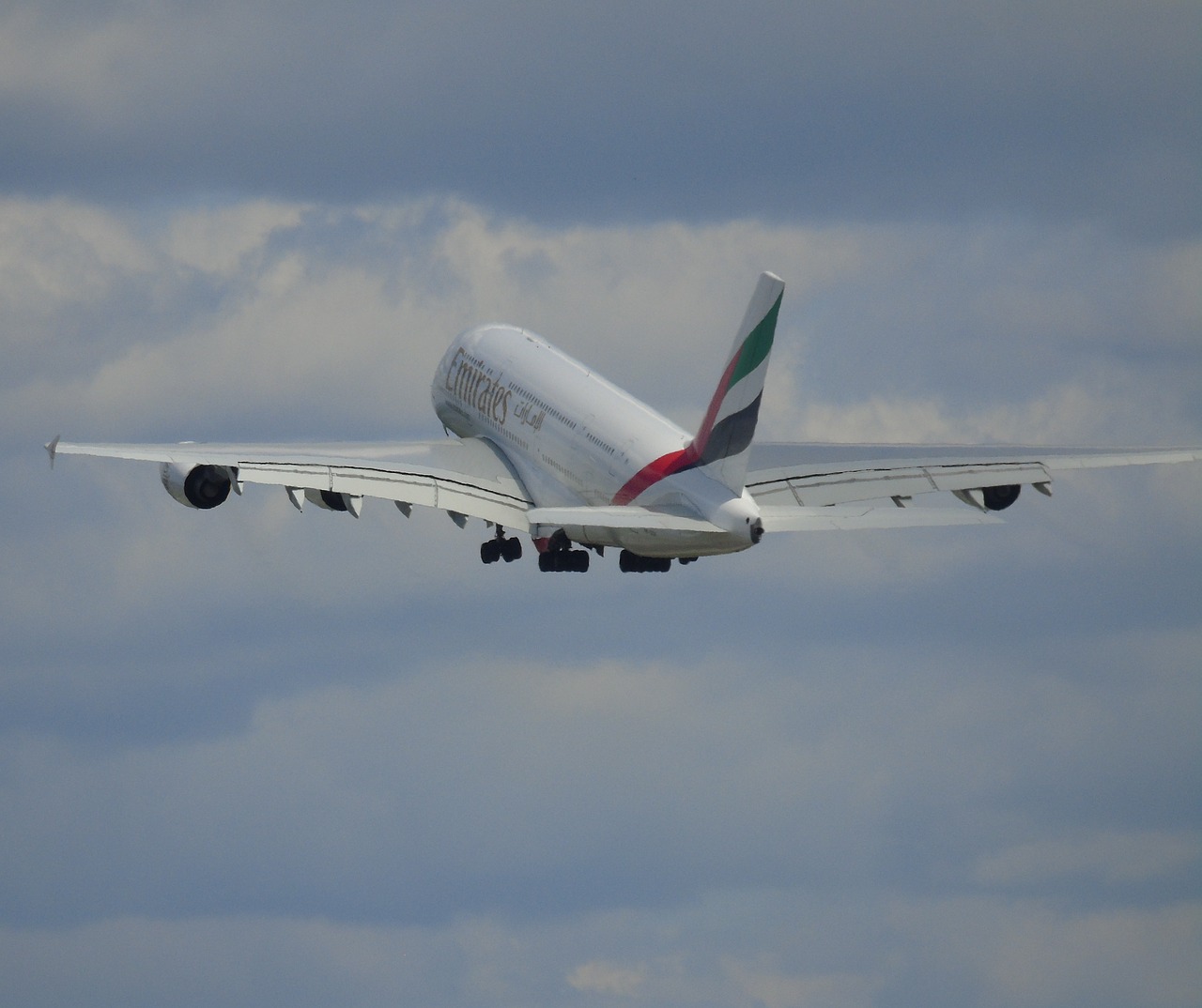 A380 in line service – written and published in 2010